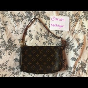 SOLD!!! Louis Vuitton Pochette Accessoires💞